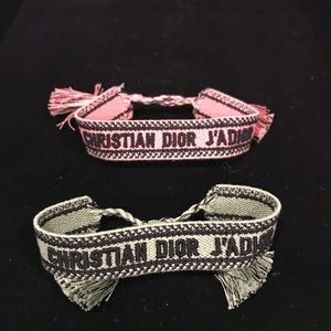 New
J'ADIOR BRACELET SET
Green and Pink Cotton